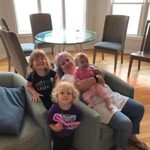 Meet your Posher, Candy